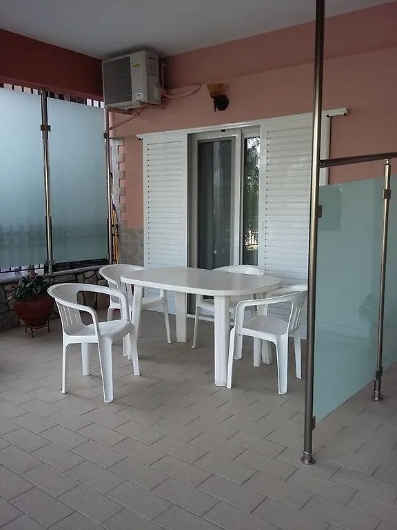 Anna Rooms Νέος Μαρμαράς Διαμέρισμα