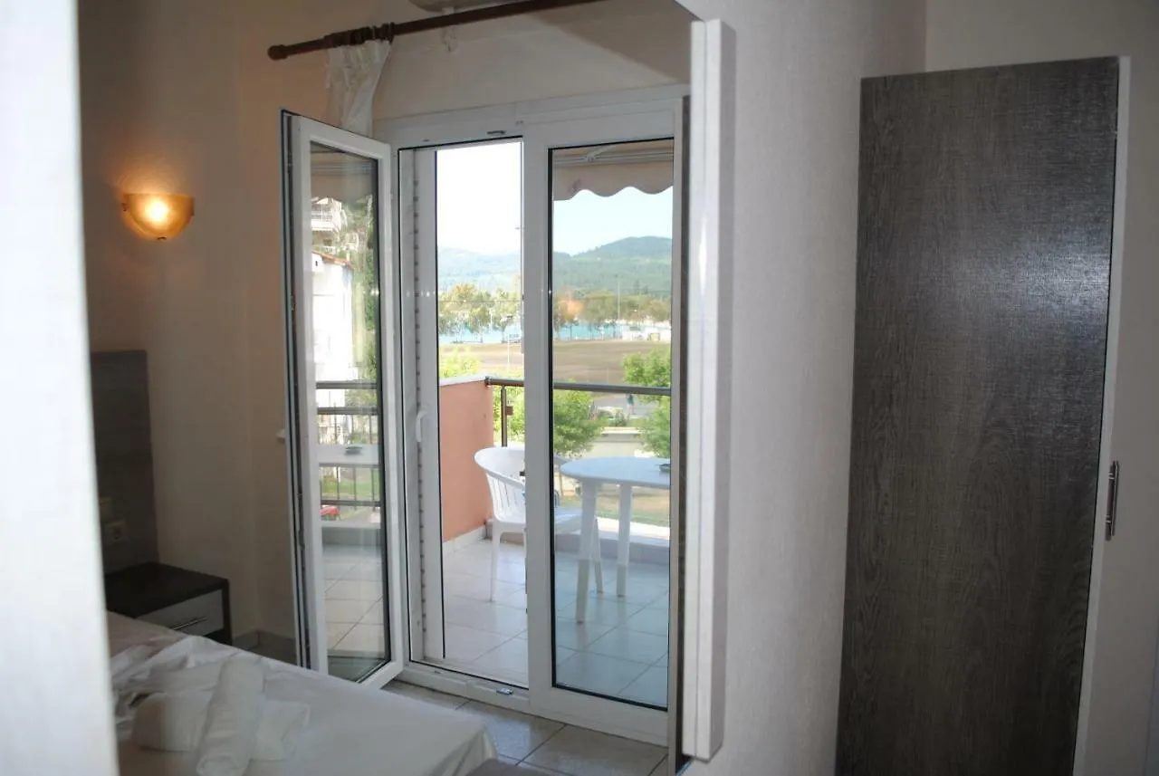 Anna Rooms Νέος Μαρμαράς