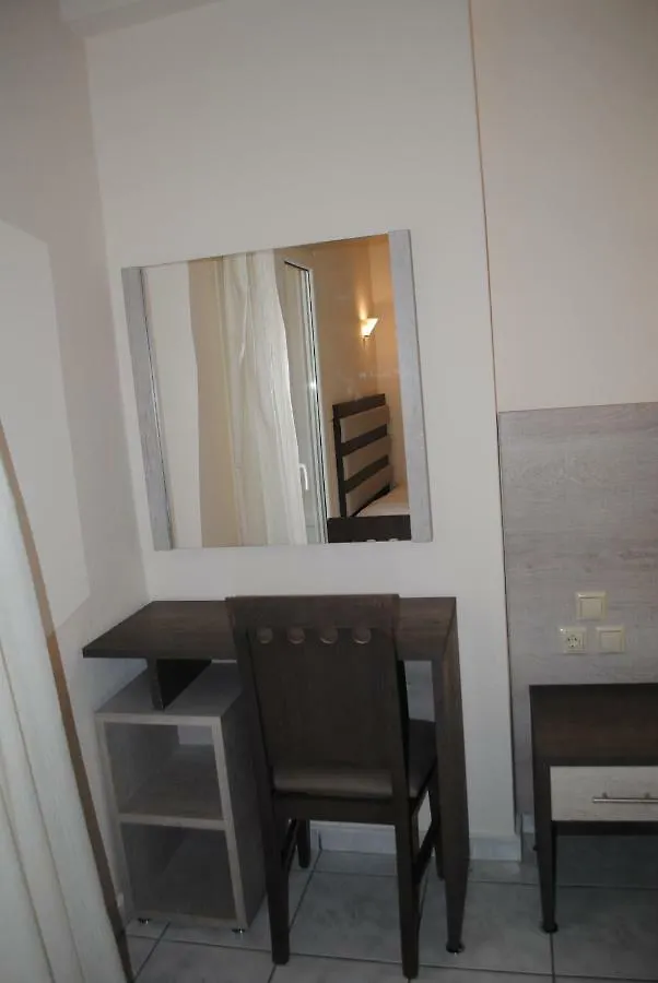 Anna Rooms Neos Marmaras